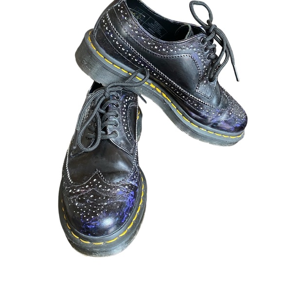 Dr. Marten leather lace ups
Size 5 L / 36EU
Very good condition
Black, Leather - Picture 8 of 9